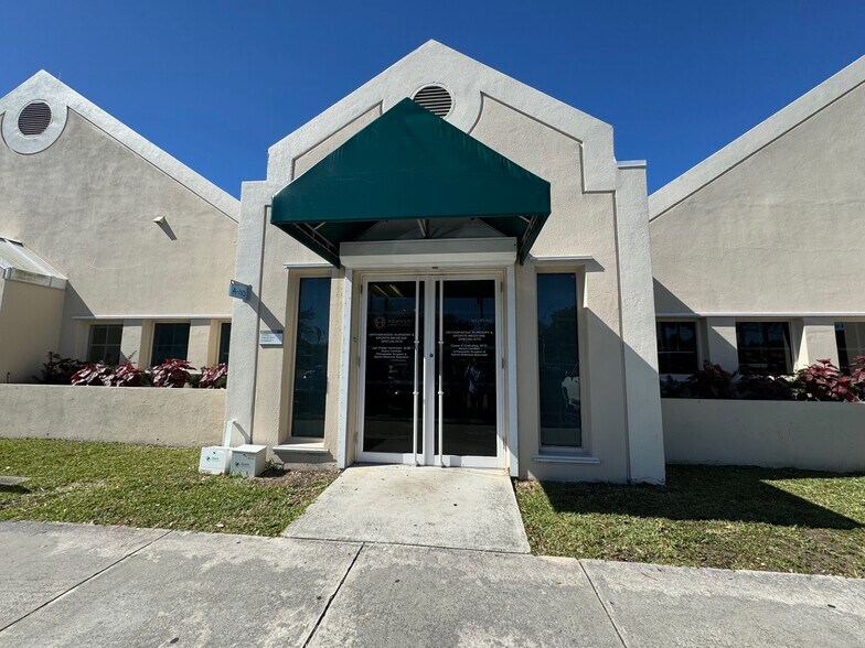 More Photos Of 7800 SW 87th Ave, Miami Medical For Lease