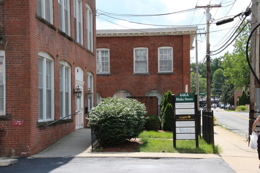 More Photos Of 446A Blake St, New Haven Office For Sale