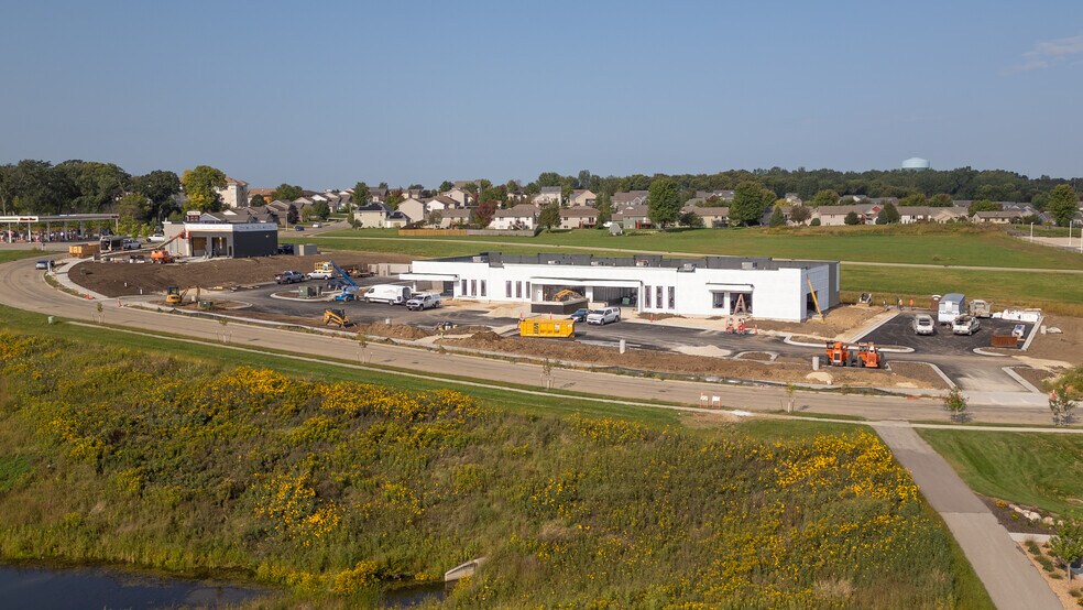 More Photos Of 3629 Sarah Pl NW, Rochester Storefront Retail Office For Lease