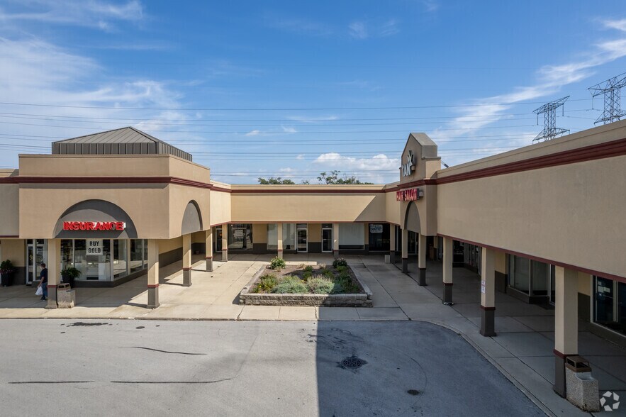 More Photos Of 330-518 Georgetown Sq, Wood Dale Unknown For Lease