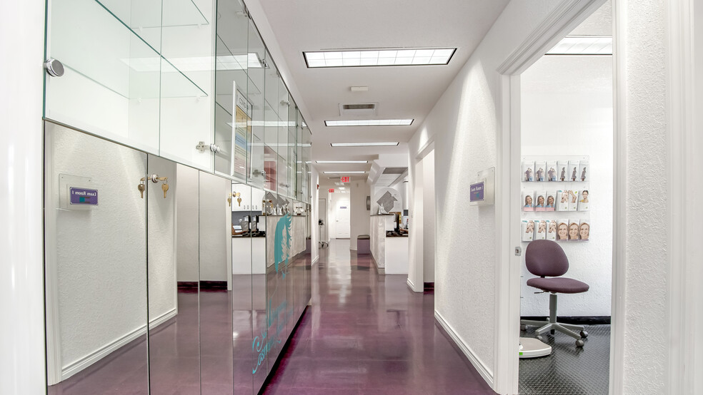 More Photos Of 7777 N University Dr, Tamarac Medical For Sale