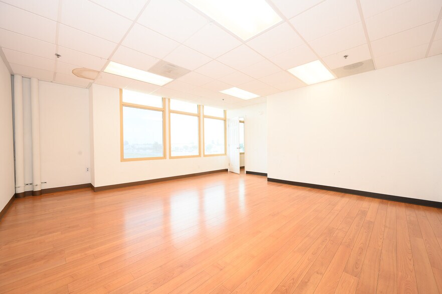 More Photos Of 17971 Euclid St, Fountain Valley Medical For Lease