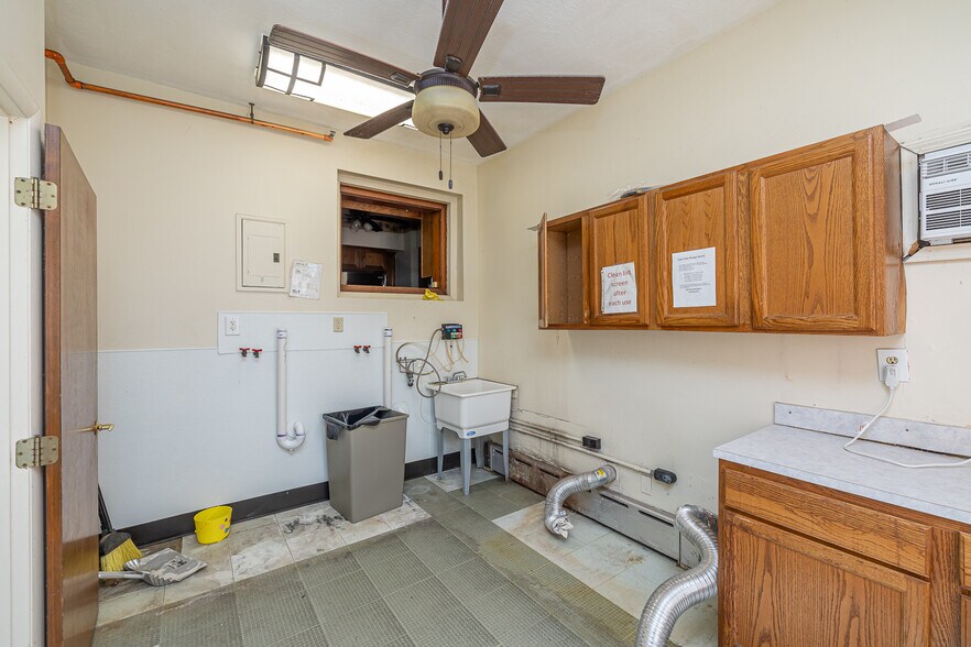 More Photos Of 10000 Granger Rd, Cleveland Assisted Living For Sale