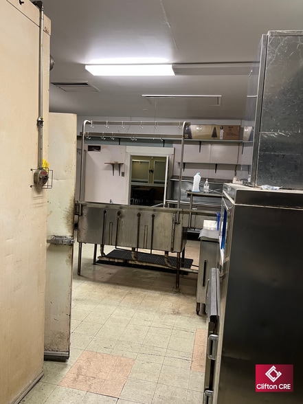 More Photos Of 639 W 1st Ave, Roselle Restaurant For Sale