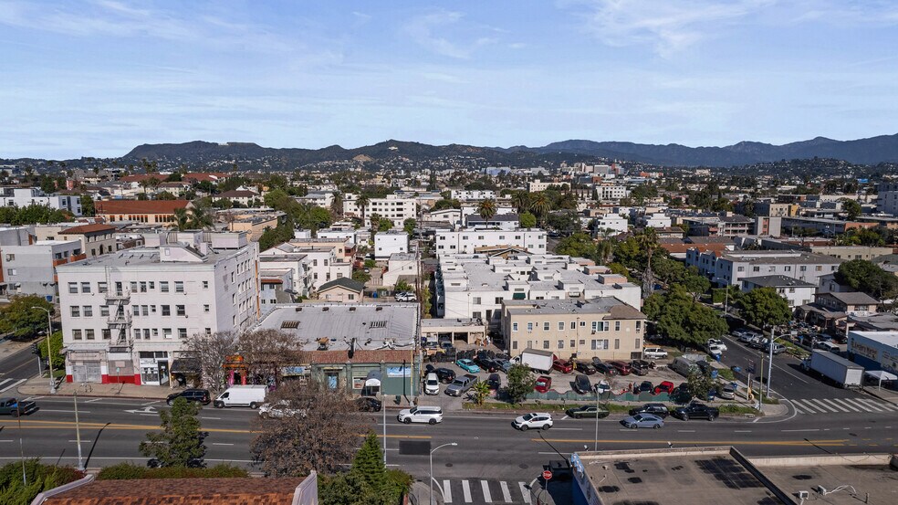 More Photos Of 4067-4075 1/2 Beverly Blvd, Los Angeles Storefront For Sale