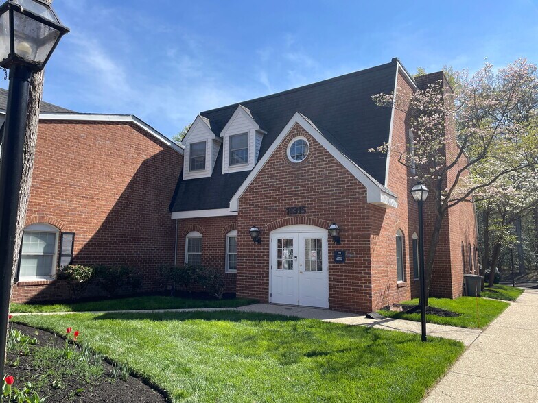 Primary Photo Of , Waldorf Office For Sale