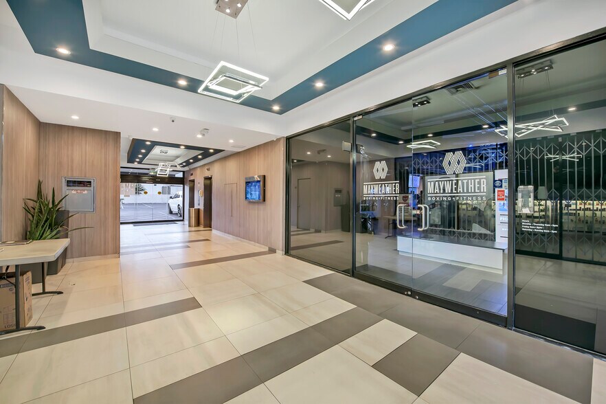 More Photos Of 6221 Wilshire Blvd, Los Angeles Medical For Lease