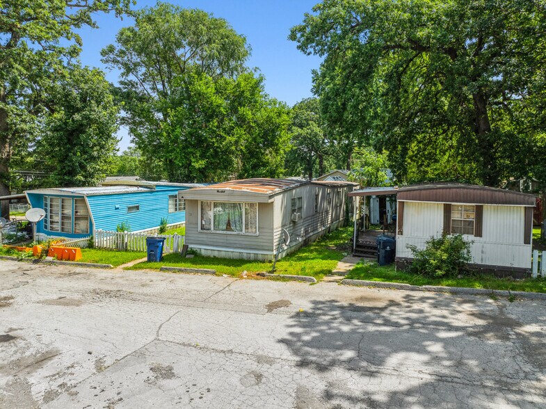 More Photos Of 1424 E Virginia Ave, Des Moines Manufactured Housing Mobile Home Park For Sale