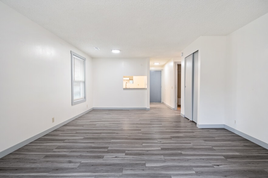 More Photos Of 441 Smithers Ave S, Renton Apartments For Sale