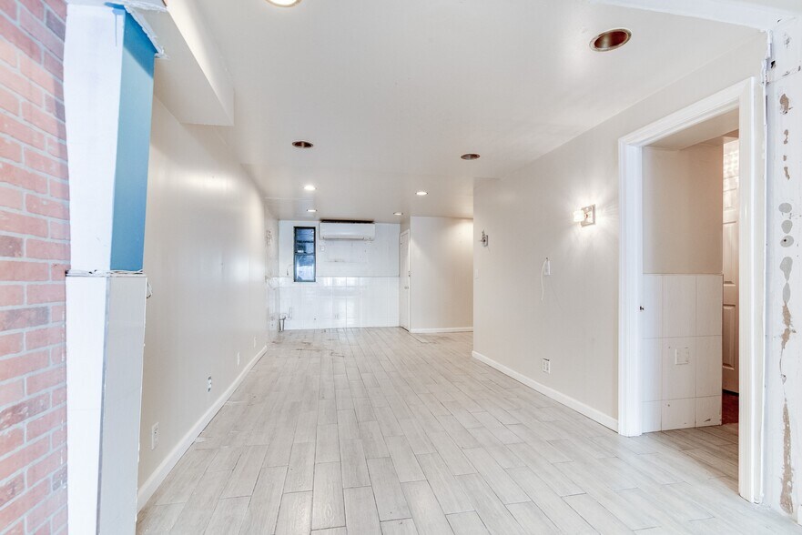 More Photos Of 301 E Houston St, New York Apartments For Sale