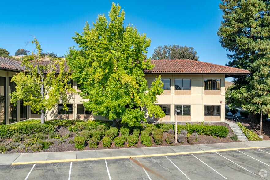 More Photos Of 3408 Hillview Ave, Palo Alto Office For Lease