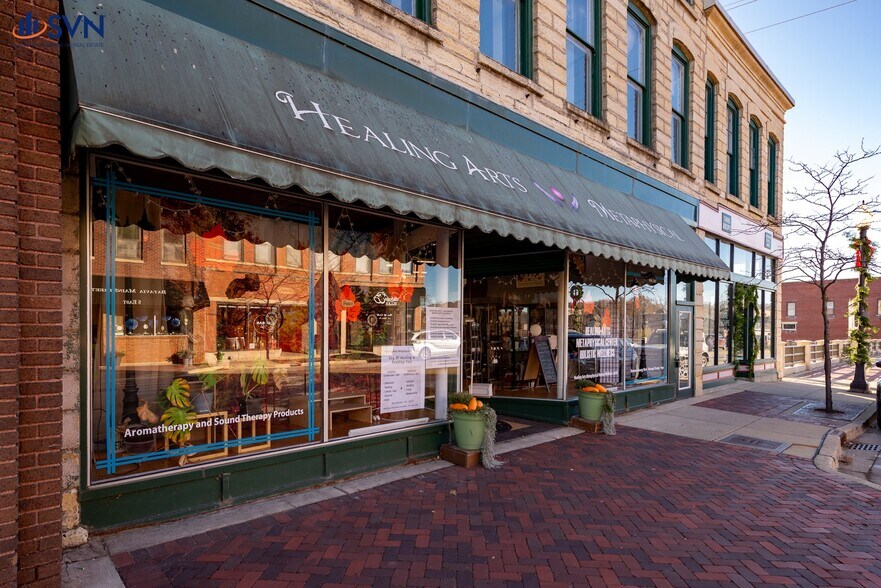 More Photos Of 4 E Wilson St, Batavia Loft Creative Space For Sale