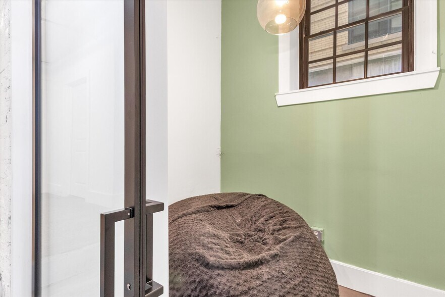 More Photos Of 4401-4417 2nd Ave, Detroit Apartments For Lease