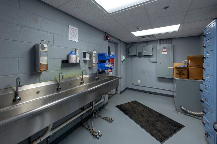 More Photos Of 9404 Ooltewah Industrial Dr, Ooltewah Manufacturing For Sale