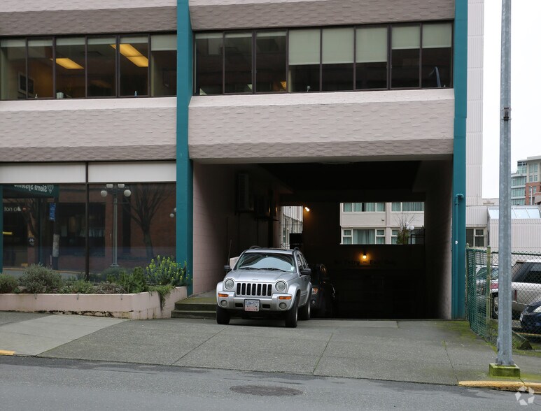More Photos Of 737 Courtney St, Victoria Office For Sale
