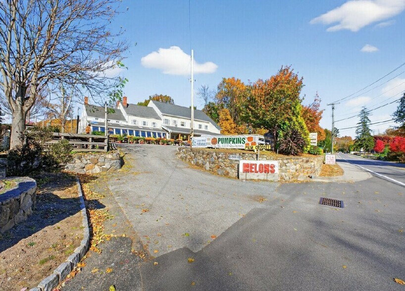 More Photos Of 1062 Oregon Rd, Cortlandt Manor General Retail For Sale