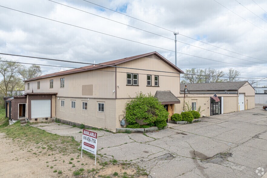 Primary Photo Of 3113 Hillcroft Ave SW, Grand Rapids Warehouse For Lease