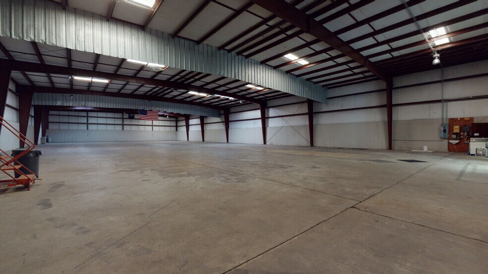 More Photos Of 2428 Nc-11 Hwy N, Kinston Warehouse For Sale
