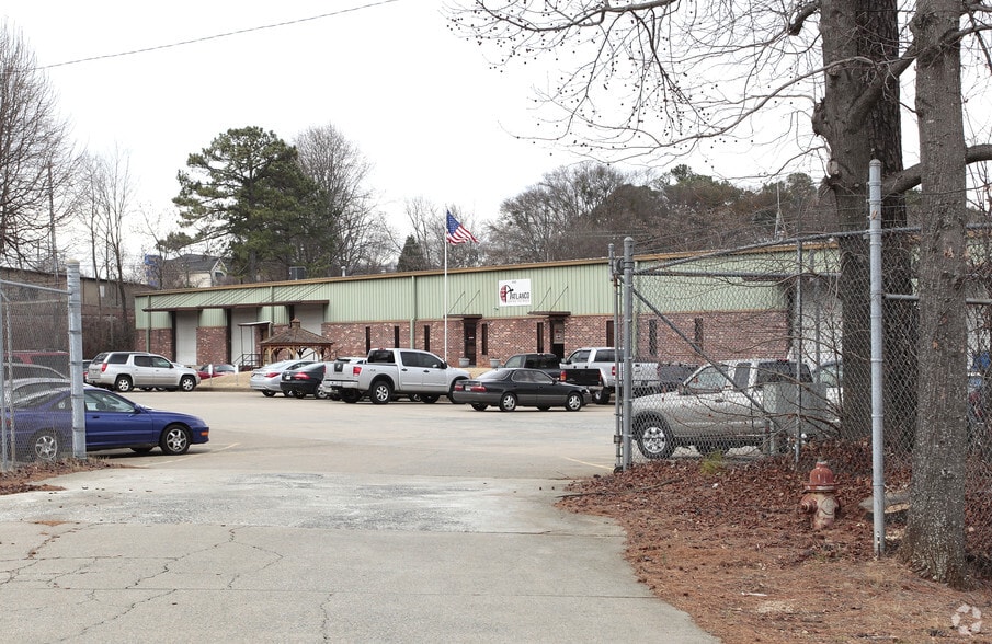 More Photos Of 1125 Hayes Industrial Dr, Atlanta Warehouse For Sale