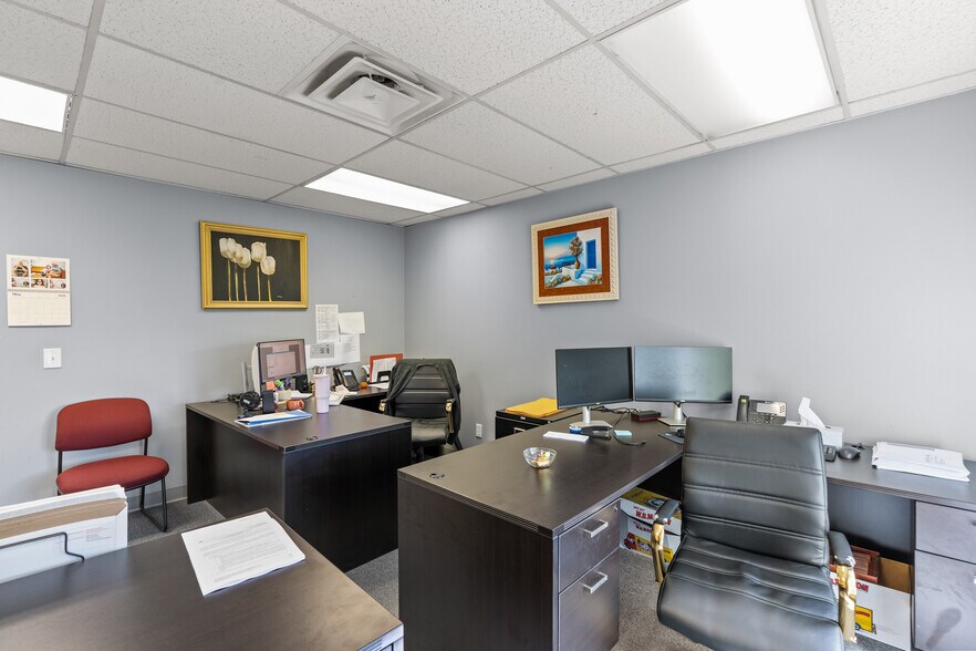 More Photos Of 33 College Hill Rd, Warwick Apartments For Lease