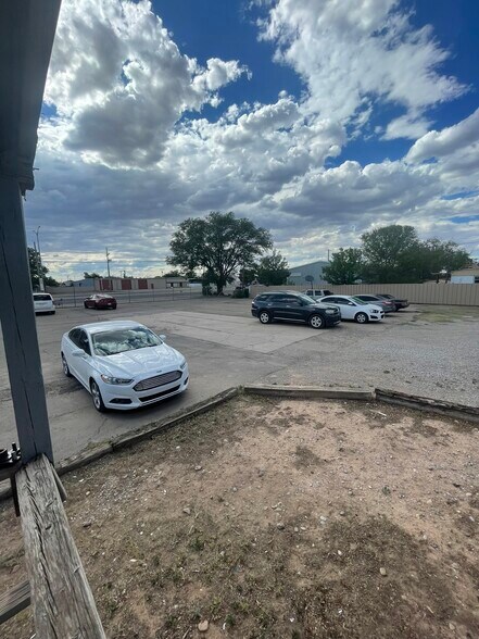 More Photos Of 4907 S Main St, Roswell Auto Dealership For Sale