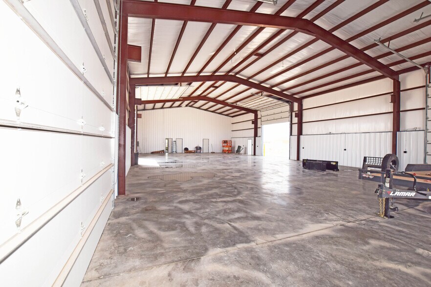 More Photos Of 8340 Boles Rd., Odessa Warehouse For Lease