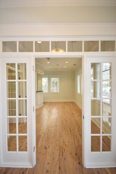 More Photos Of 277 Willbrook Blvd, Pawleys Island Office For Sale