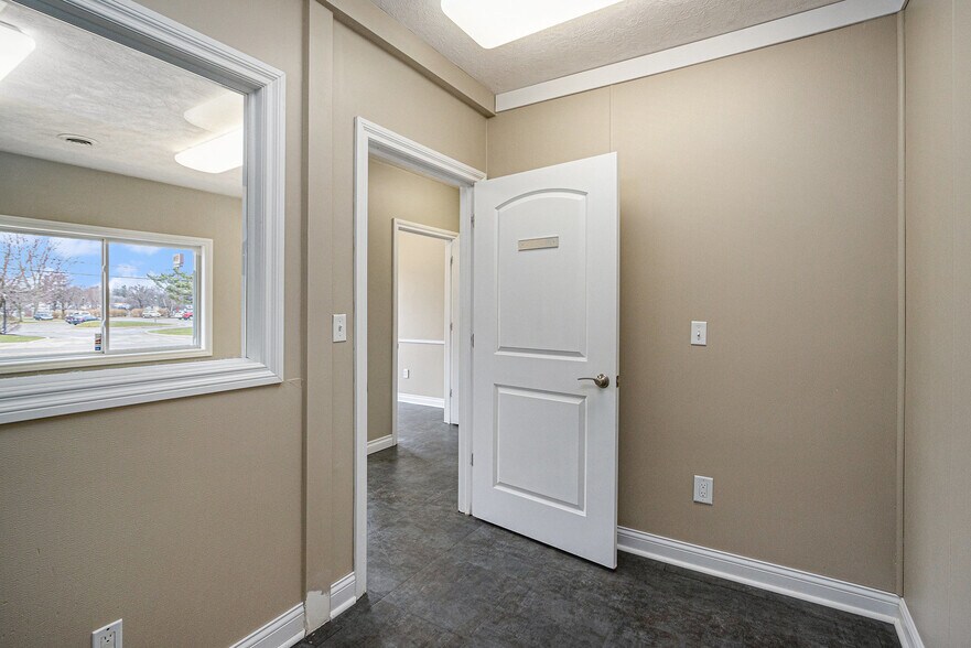 More Photos Of 4744 Beckley Rd, Battle Creek Office Residential For Sale