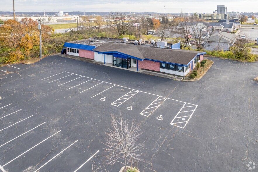 More Photos Of 11580 Chester Rd, Cincinnati Restaurant For Sale