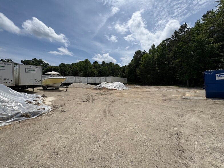 More Photos Of 1501 Willis Rd, Richmond Warehouse For Lease