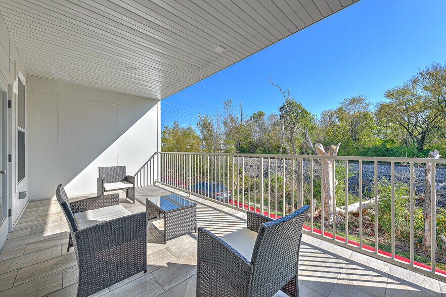 More Photos Of 1512 S Razorback Rd, Fayetteville Apartments For Sale