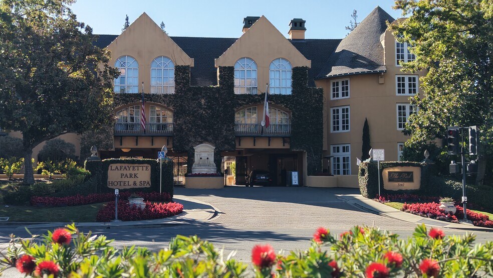 More Photos Of 891 Bell St, Lafayette Apartments For Sale