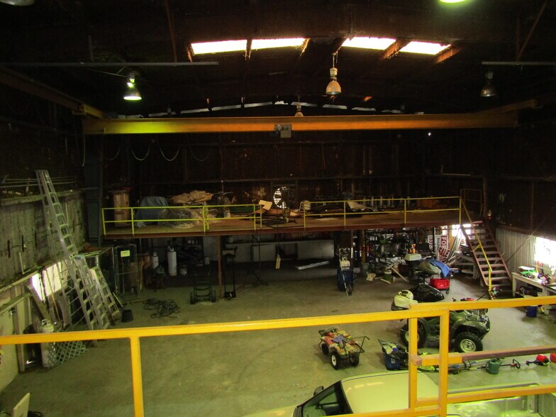 More Photos Of 4806 E Old Spanish Trl, Jeanerette Warehouse For Sale