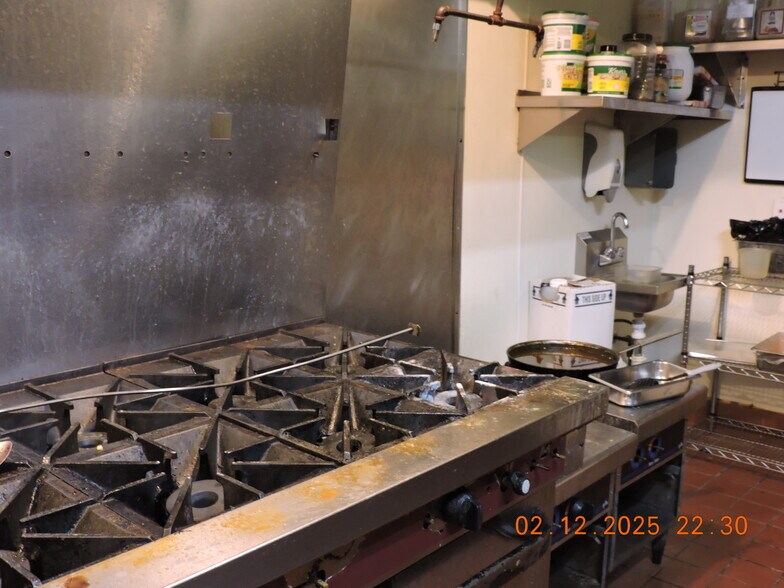 More Photos Of 5560 Gulfton Dr, Houston General Retail For Sale