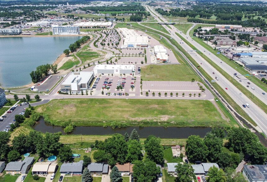 More Photos Of 2750 Lorraine, Sioux Falls Land For Sale