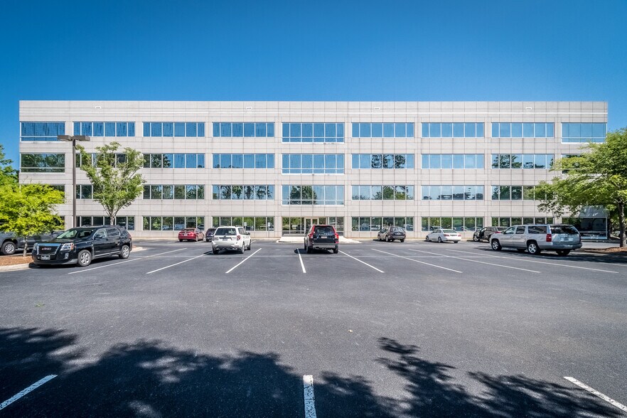 More Photos Of 4000 Faber Place Dr, North Charleston Office For Lease