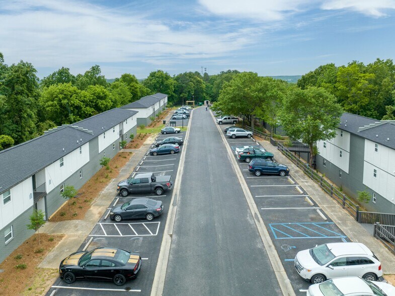 More Photos Of 403 3rd St NE, Alabaster Apartments For Sale