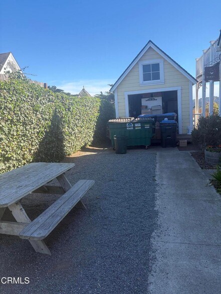 More Photos Of 45051 Ukiah st, Mendocino General Retail For Sale