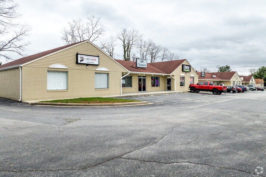 Primary Photo Of 2027 Suffolk Rd, Finksburg General Retail For Lease
