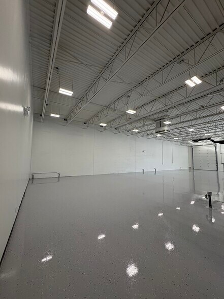 More Photos Of 5900 Rhodes Dr, Windsor Distribution For Lease