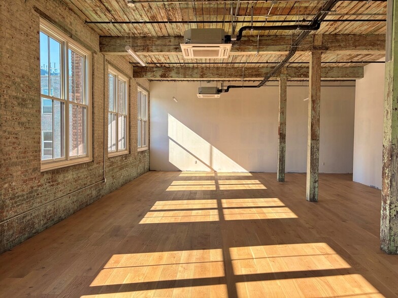 More Photos Of 44-01 11th St, Long Island City Loft Creative Space For Lease