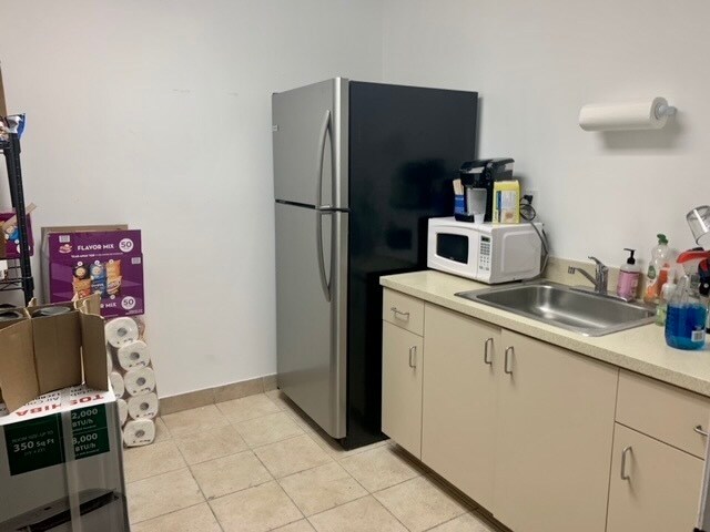 More Photos Of 1835 NW 112th Ave, Miami Warehouse For Lease