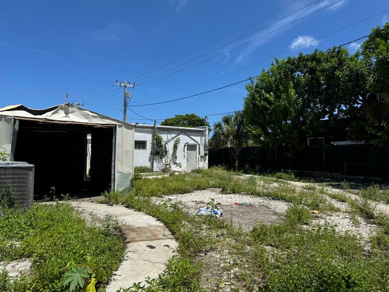 More Photos Of 4343 N Andrews Ave, Oakland Park Storefront Retail Office For Lease