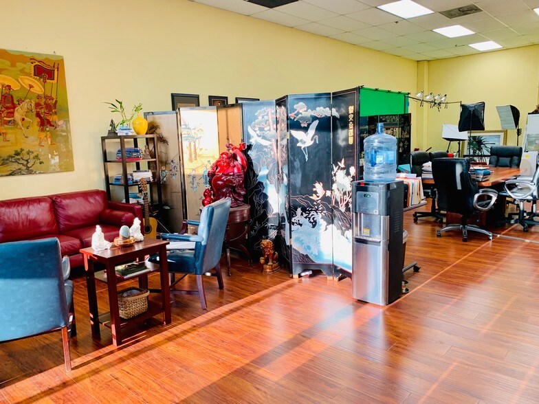 More Photos Of 8342 Garden Grove Blvd, Garden Grove Storefront Retail Office For Lease