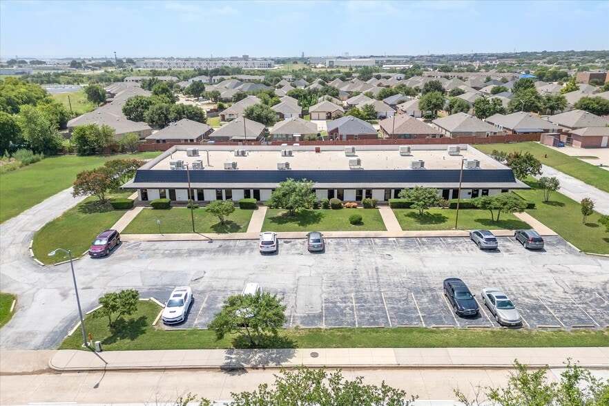 More Photos Of 2701 Osler Dr, Grand Prairie Medical For Sale