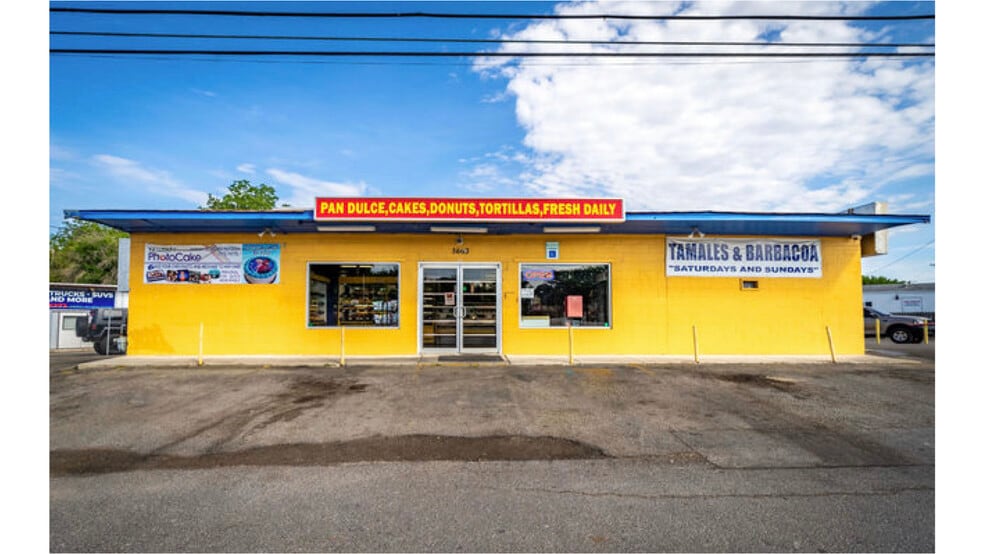 More Photos Of 5671 Randolph Blvd, San Antonio Freestanding For Sale