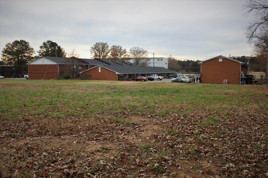 More Photos Of 460 Richardson Rd SE, Calhoun Apartments For Sale