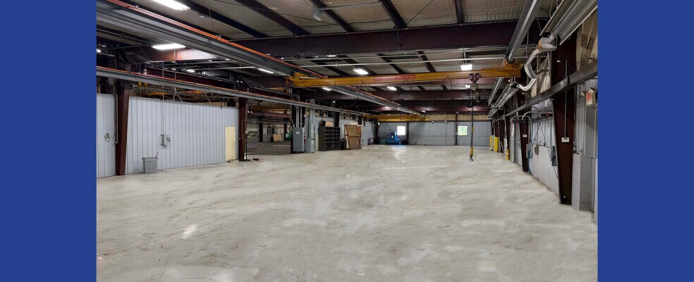 More Photos Of 16959 Munn Rd, Chagrin Falls Warehouse For Sale