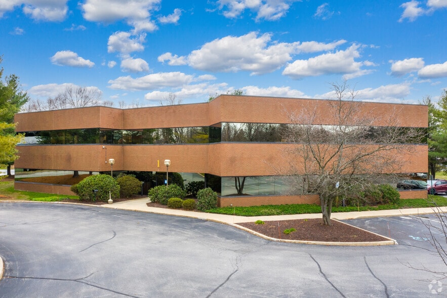 More Photos Of 1 Summit Ct, Fishkill Unknown For Lease