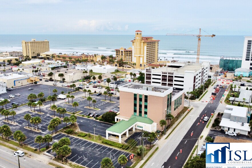 More Photos Of 501 N Grandview Ave, Daytona Beach Medical For Sale